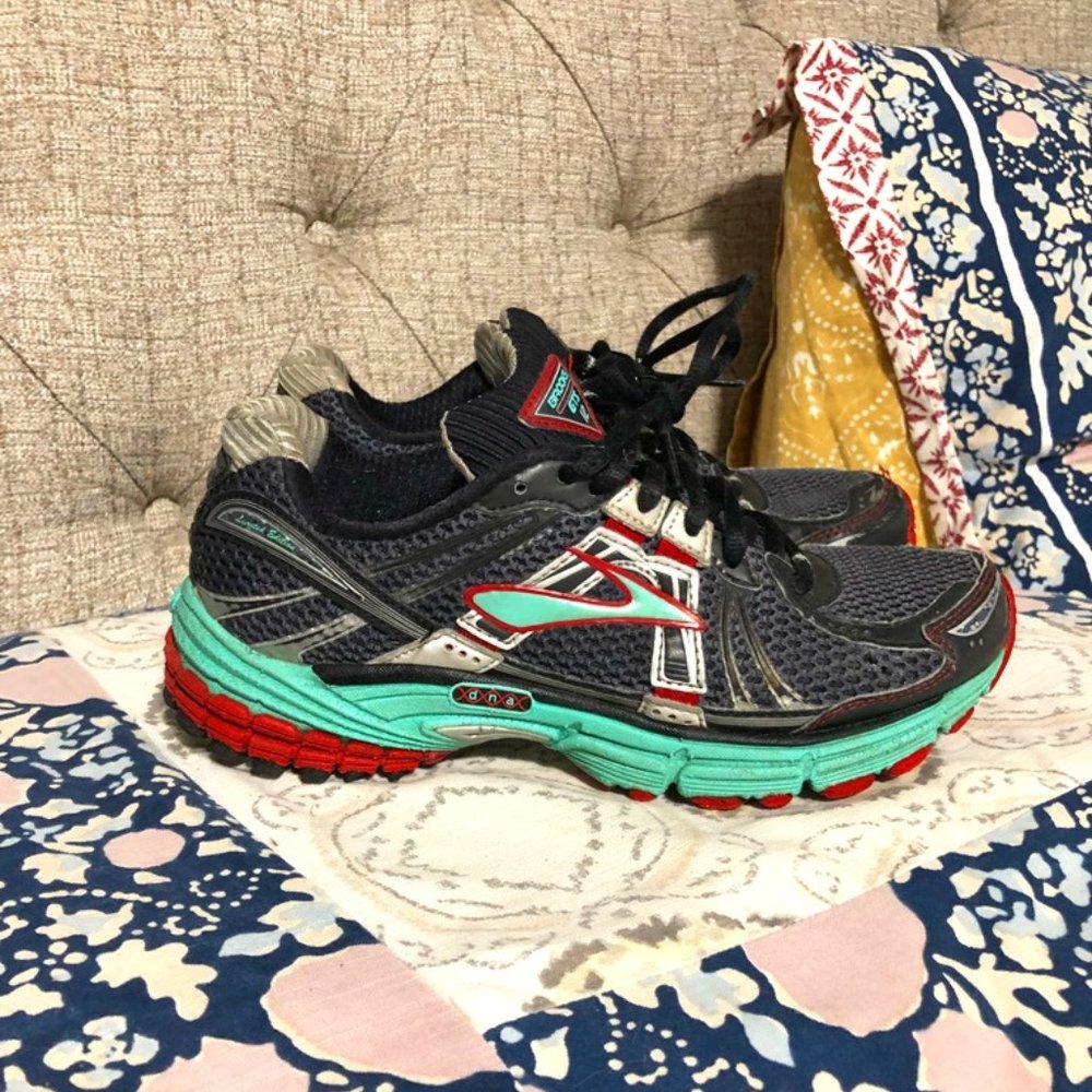 Brooks GTS 12